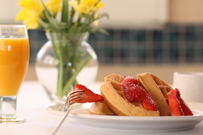 Imagen del bar/restaurante del Hotel SFO El Rancho Inn, SureStay Collection By Best Western. Foto 5