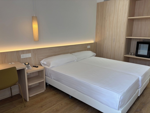 Imagen de la habitación del Hotel SH Campus Lyceum. Foto 10