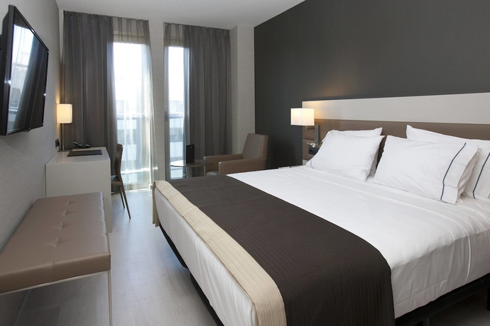 Imagen de la habitación del Hotel SH Hotel Colon Valencia. Foto 15