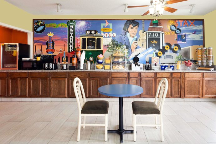 Imagen del bar/restaurante del Hotel SHELBY INN. Foto 3