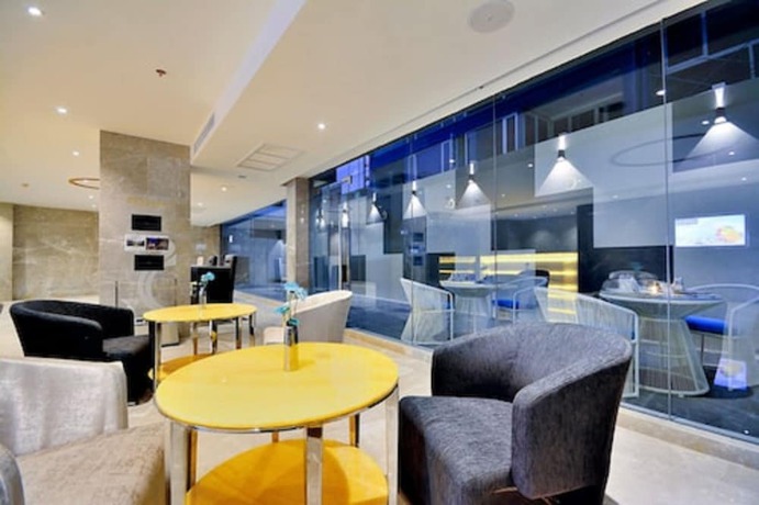 Imagen de los interiores del Hotel SHILAT Avenue Pattaya. Foto 15