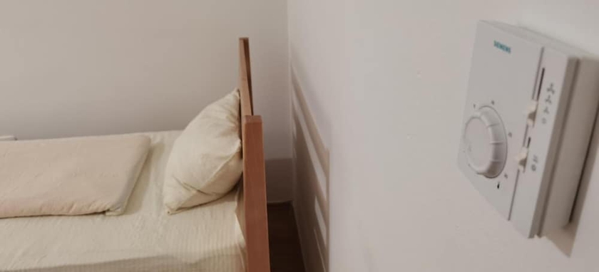 Imagen de la habitación del Hotel SHM-Mostar. Foto 15