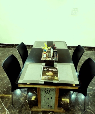 Imagen del bar/restaurante del Hotel SHREE SIDDHI VINAYAK HOTEL and RESTAURANT. Foto 10