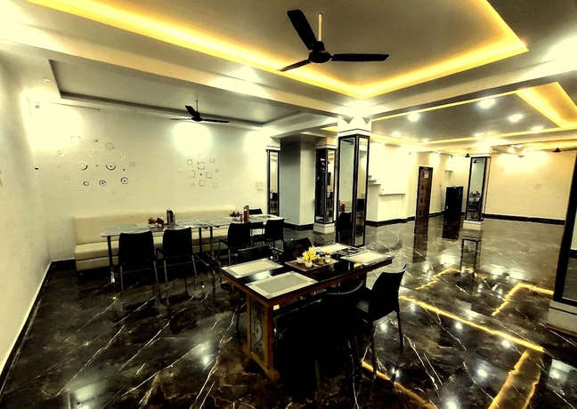 Imagen del bar/restaurante del Hotel SHREE SIDDHI VINAYAK HOTEL and RESTAURANT. Foto 13