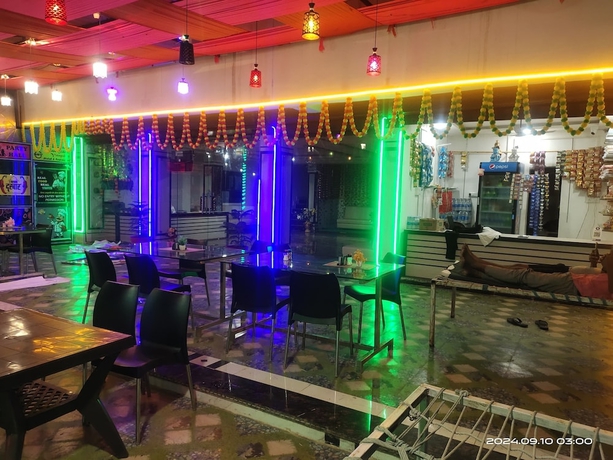 Imagen general del Hotel SHREE SIDDHI VINAYAK HOTEL and RESTAURANT. Foto 2