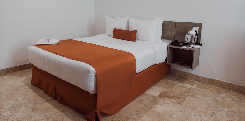Imagen de la habitación del Hotel SI Chapala. Foto 9