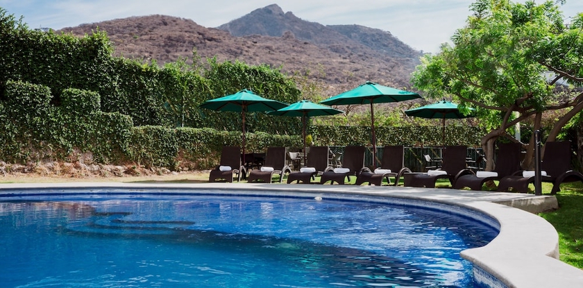 Imagen de la piscina del Hotel SI Chapala. Foto 16