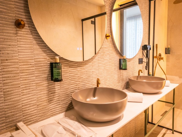 Imagen de la habitación del Hotel SI HOTEL TIRANA. Foto 3