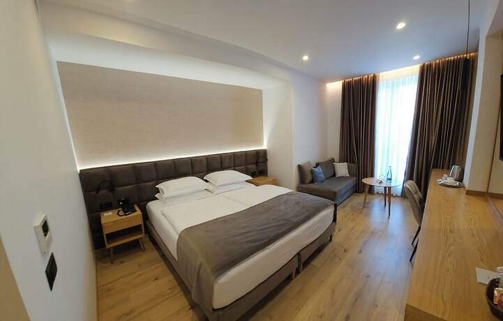 Imagen de la habitación del Hotel SIBB. Foto 16