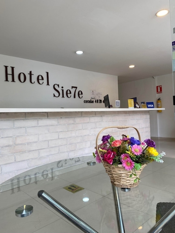 Imagen de los interiores del Hotel SIETE. Foto 16