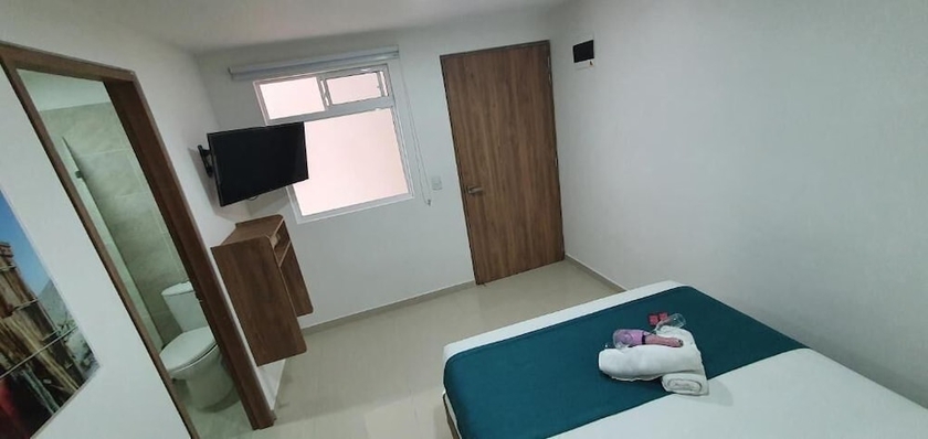 Imagen de la habitación del Hotel SIETE. Foto 13