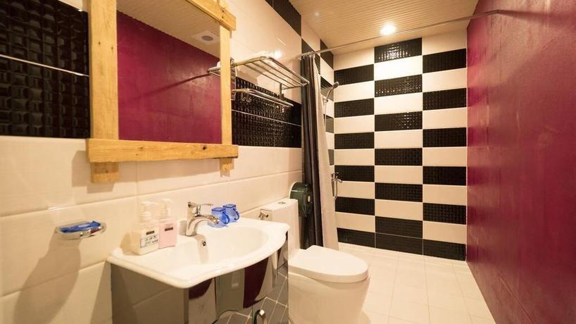 Imagen de la habitación del Hotel SINEYA II. Foto 15