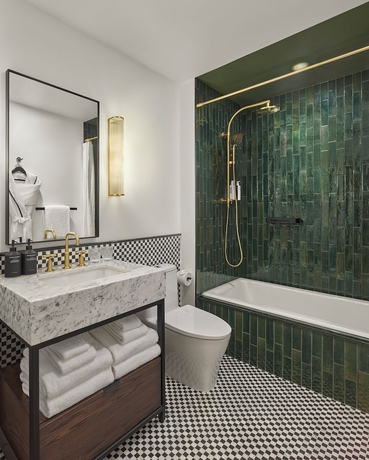 Imagen de la habitación del Hotel SIXTY DC. Foto 8