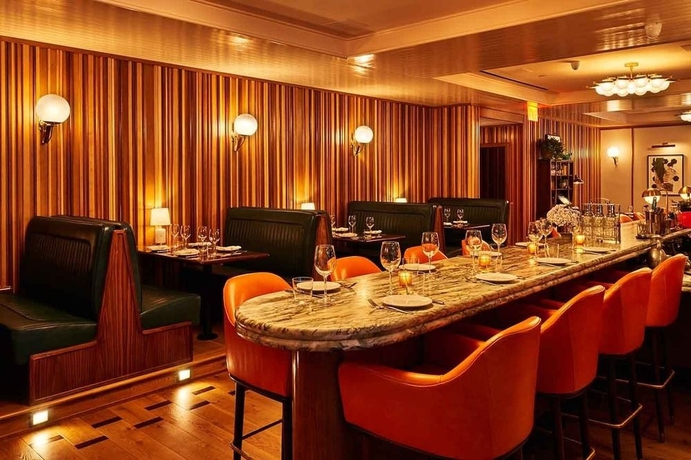 Imagen del bar/restaurante del Hotel SIXTY Soho. Foto 2