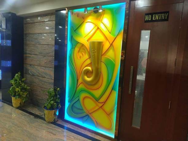 Imagen de los interiores del Hotel SJR. Foto 12