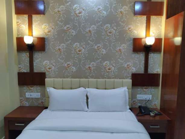 Imagen de la habitación del Hotel SJR. Foto 5