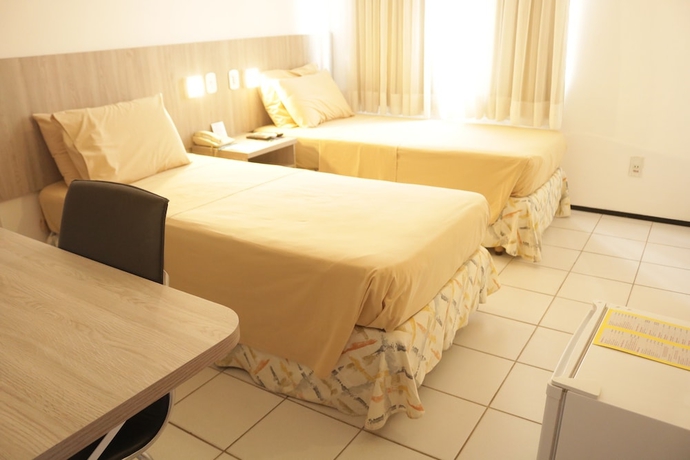 Imagen de la habitación del Hotel SKINA EXPRESS. Foto 7