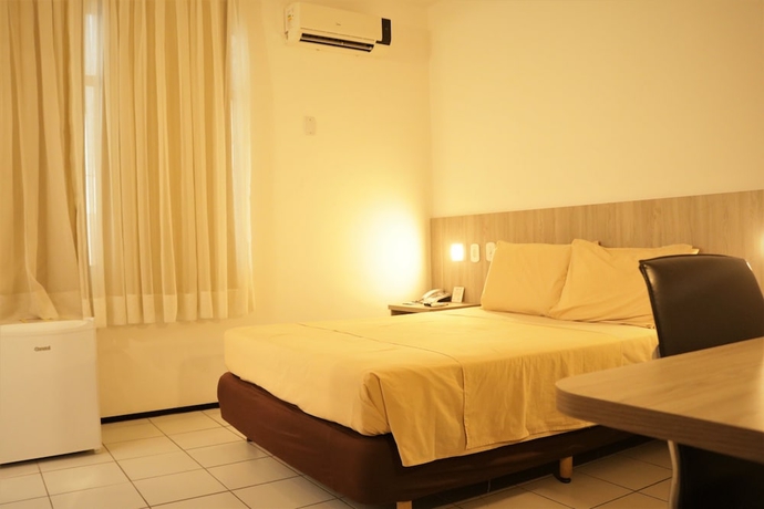 Imagen de la habitación del Hotel SKINA EXPRESS. Foto 12