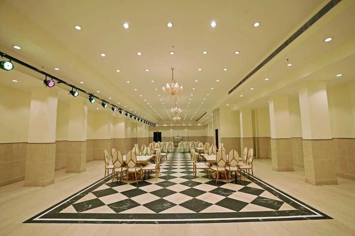 Imagen de los interiores del Hotel SKS Grand Palace. Foto 10