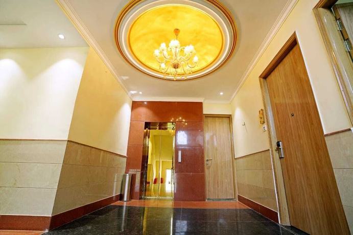 Imagen de los interiores del Hotel SKS Grand Palace. Foto 12