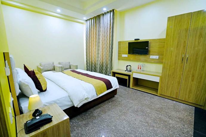 Imagen de la habitación del Hotel SKS Grand Palace. Foto 7