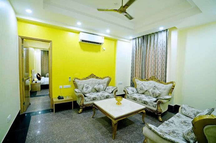Imagen de la habitación del Hotel SKS Grand Palace. Foto 8