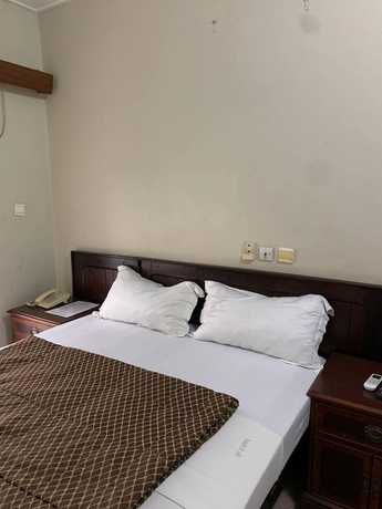 Imagen de la habitación del Hotel SKY Bonapriso. Foto 8