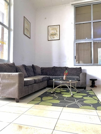 Imagen de los interiores del Hotel SKY Bonapriso. Foto 16