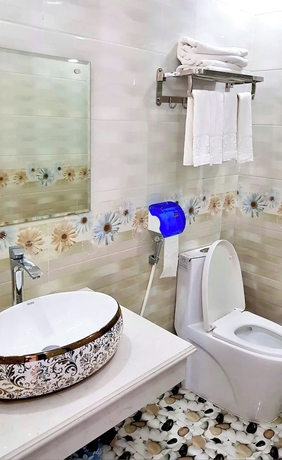 Imagen de la habitación del Hotel SKY GARDEN HOTEL. Foto 11