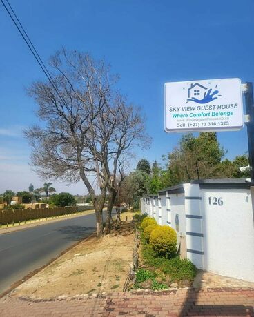 Imagen general del Hotel SKY VIEW GUEST HOUSE RANDPARK IDGE. Foto 5
