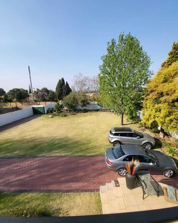 Imagen general del Hotel SKY VIEW GUEST HOUSE RANDPARK IDGE. Foto 8