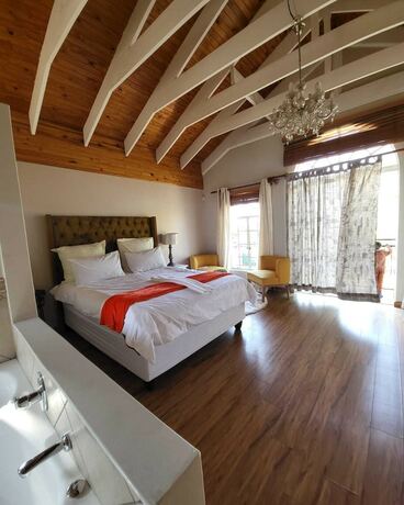 Imagen de la habitación del Hotel SKY VIEW GUEST HOUSE RANDPARK IDGE. Foto 14