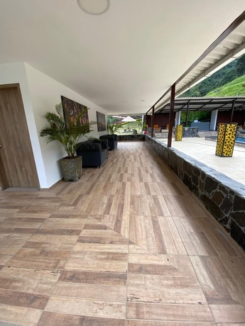 Imagen de los interiores del Hotel SKYGREEN ECOHOTEL. Foto 15