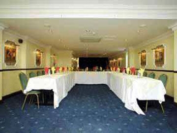 Imagen general del Hotel SKYWAYS, Slough. Foto 5