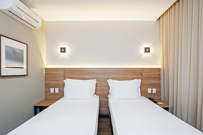 Imagen de la habitación del Hotel SLAVIERO Curitiba Aeroporto. Foto 7