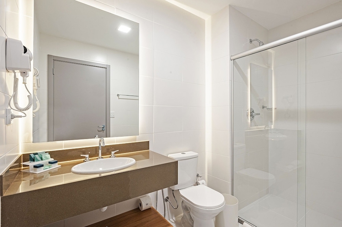 Imagen de la habitación del Hotel SLAVIERO Curitiba Aeroporto. Foto 12