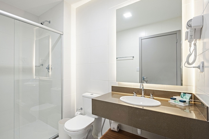 Imagen de la habitación del Hotel SLAVIERO Curitiba Aeroporto. Foto 13