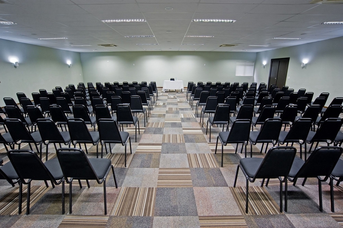 Imagen de los interiores del Hotel SLAVIERO EXECUTIVE PINHAIS. Foto 13