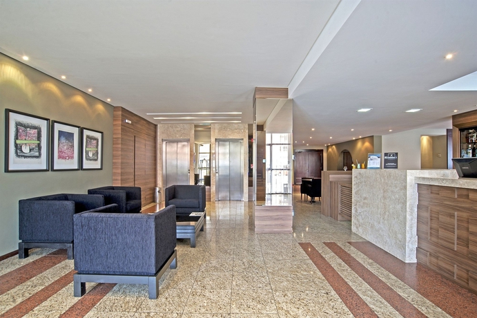 Imagen de los interiores del Hotel SLAVIERO EXECUTIVE PINHAIS. Foto 14