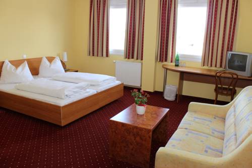 Imagen de la habitación del Hotel SLEEEP Sattledt. Foto 9