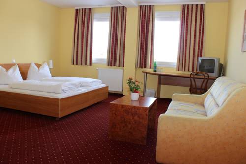 Imagen de la habitación del Hotel SLEEEP Sattledt. Foto 16