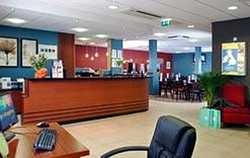 Imagen de los interiores del Hotel SLEEP INN, Derby. Foto 4