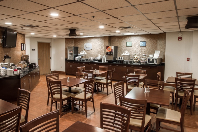 Imagen del bar/restaurante del Hotel SLEEP INN y SUITES BUFFALO AIRPORT. Foto 5