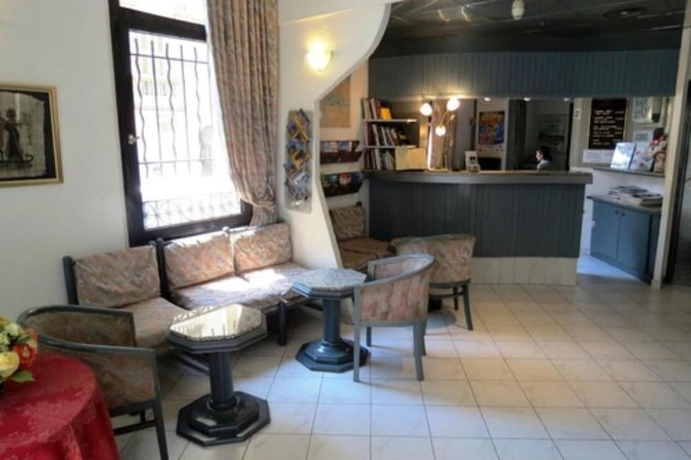 Imagen de los interiores del Hotel SLO Nice. Foto 17