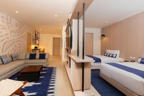 Imagen de la habitación del Hotel SLS Cancun. Foto 15