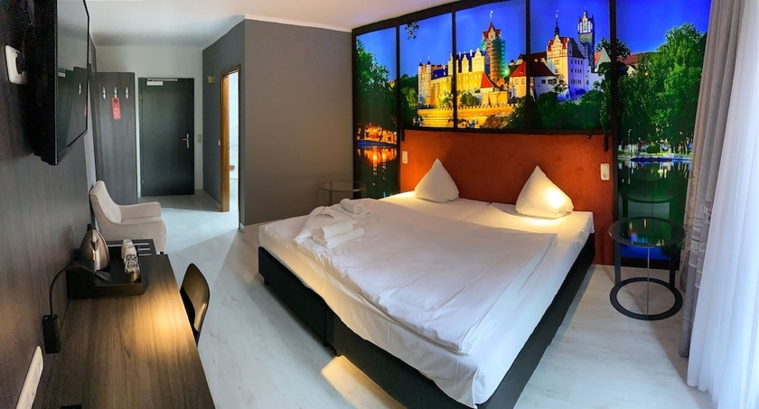 Imagen de la habitación del Hotel SL'otel im Parforcehaus. Foto 2