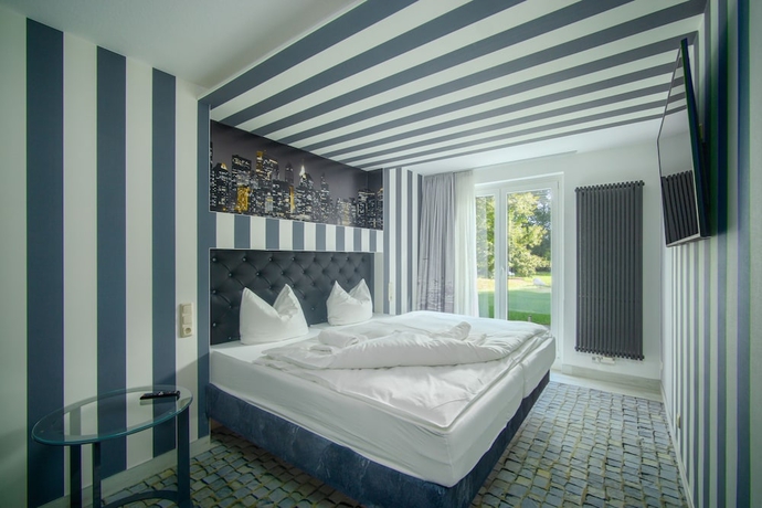 Imagen de la habitación del Hotel SL'otel im Parforcehaus. Foto 5