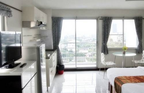 Imagen de la habitación del Hotel SN Mansion. Foto 40