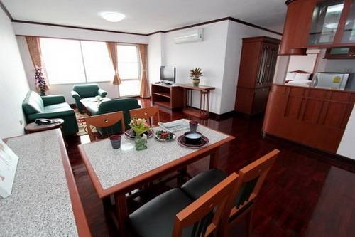 Imagen de la habitación del Hotel SN Mansion. Foto 43