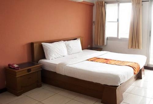 Imagen de la habitación del Hotel SN Mansion. Foto 44